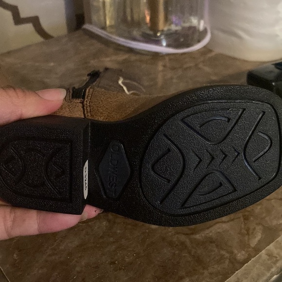 Baby boots - Picture 3 of 3